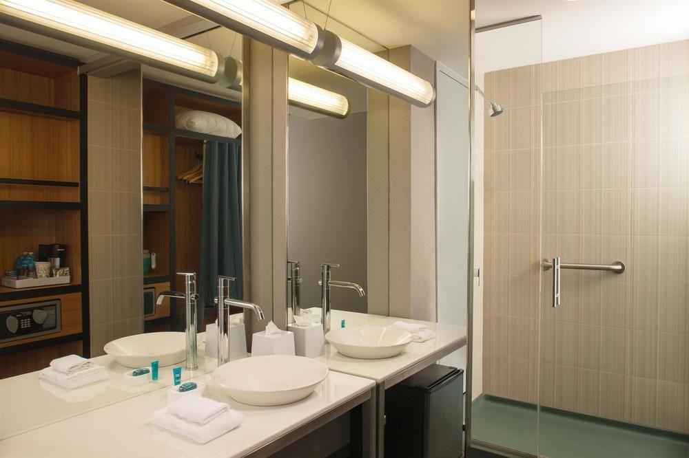 Aloft Bolingbrook Hotel Екстериор снимка