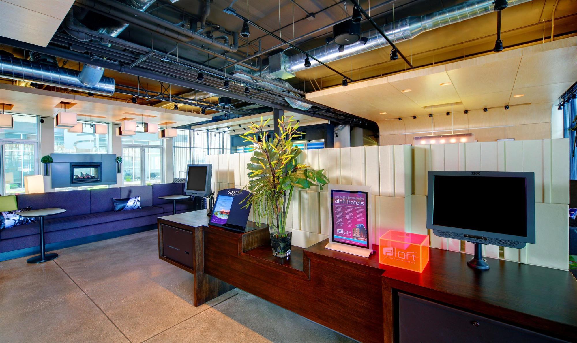 Aloft Bolingbrook Hotel Екстериор снимка